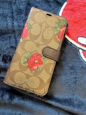 Coach Floral Signature Canvas Folio Phone Case in Brown and Red
